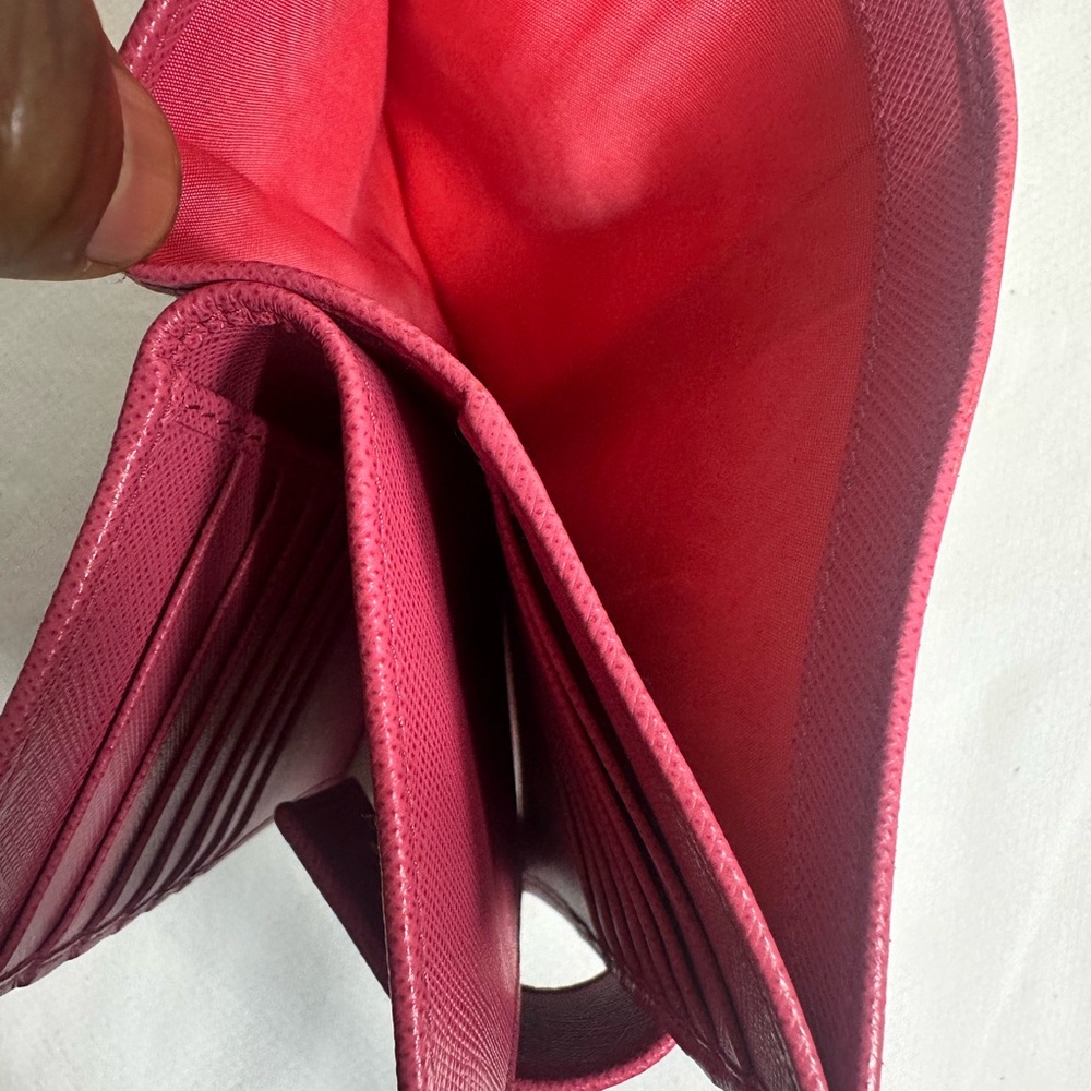 Prada Wallet - Picture 11 of 11